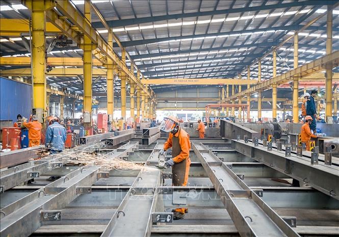 La production industrielle en avril en hausse